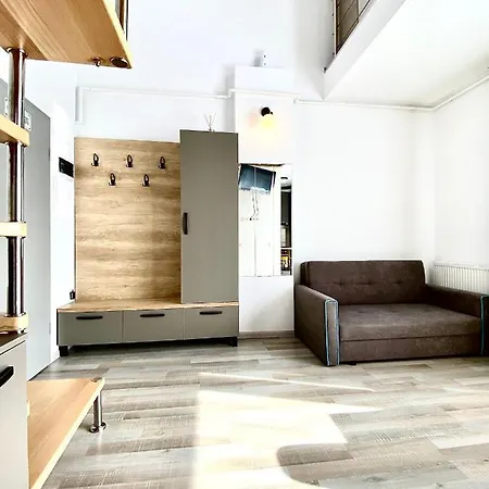 アパート M.a.m. ブラショフ